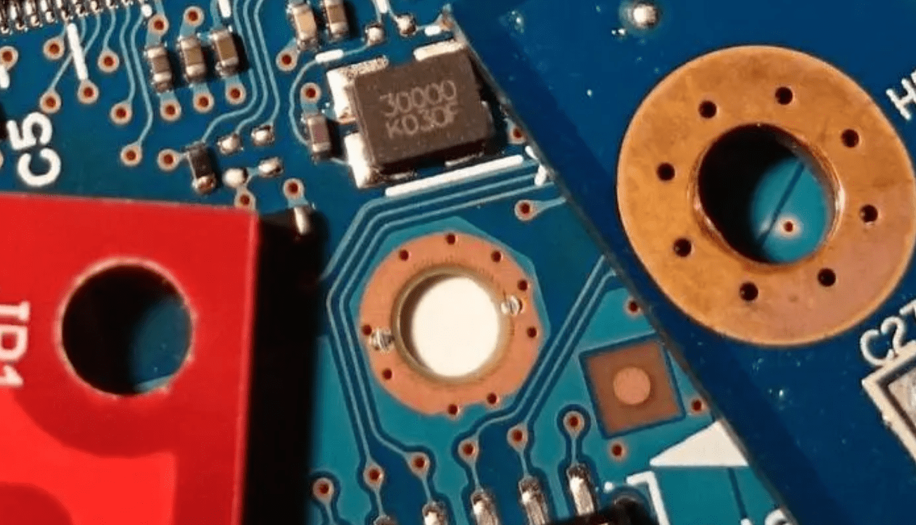 PCB mounting holes